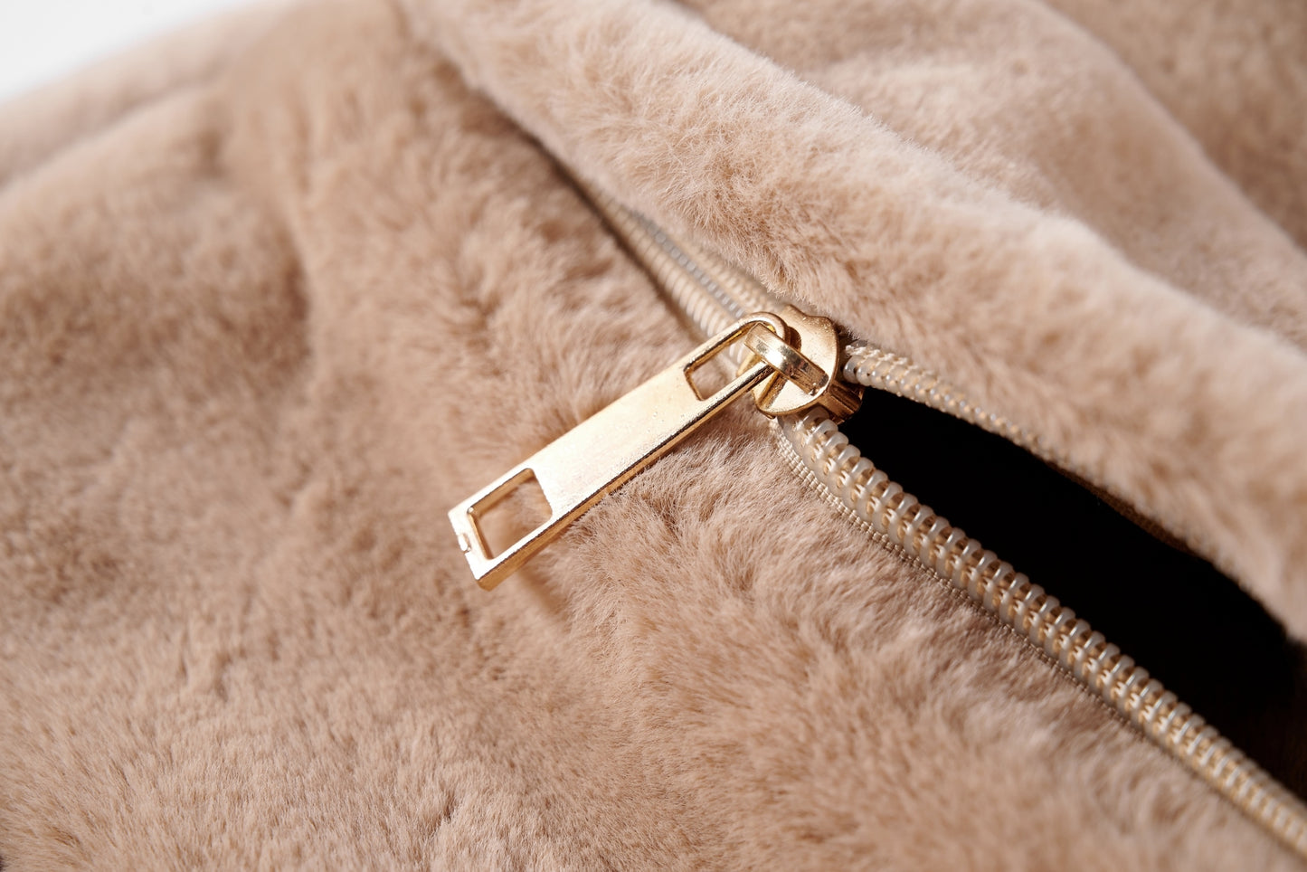 Someone Rugtas Konijn