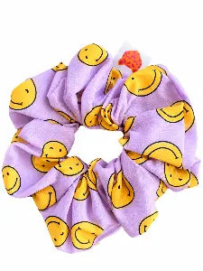 Lila scrunchie met smiley van Colori Ribelle